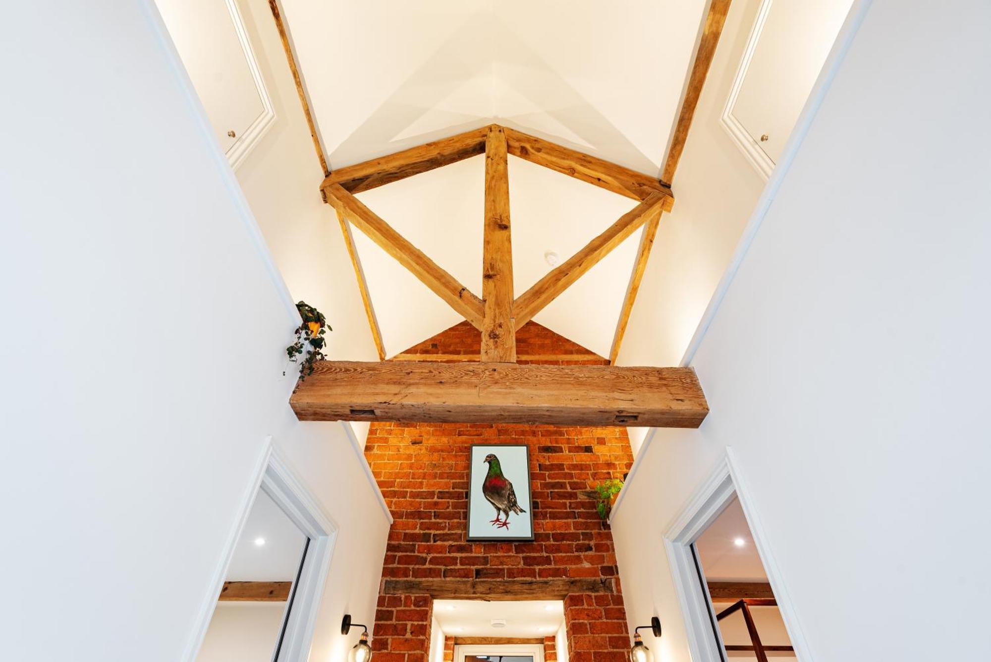 슈루즈버리 Pigeon House - Unique Barn With Private Garden, Hot Tub And Wood Burner 빌라 외부 사진
